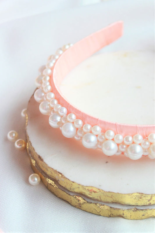 Choko Queen’s Glory Statement Pearl Hair Band - Peach