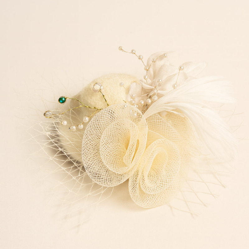 Choko Floral Mesh Rose Hat Alligator Hair Clip in White for Girls Elegant Party Wear Style