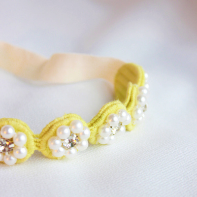 Choko Golden Daisy Pearl Headband – Yellow