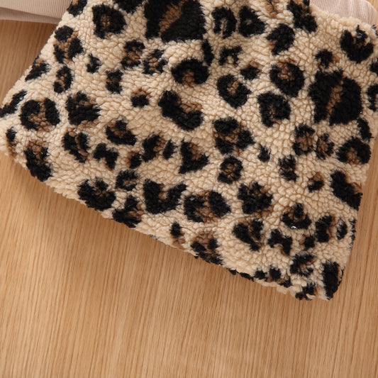 Baby Girl Trendy Leopard Print Full Fleece Set Captioned “ Mamas Bestie”