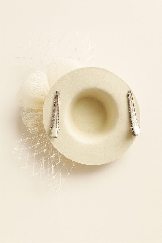 Choko Floral Mesh Rose Hat Alligator Hair Clip in White for Girls Elegant Party Wear Style