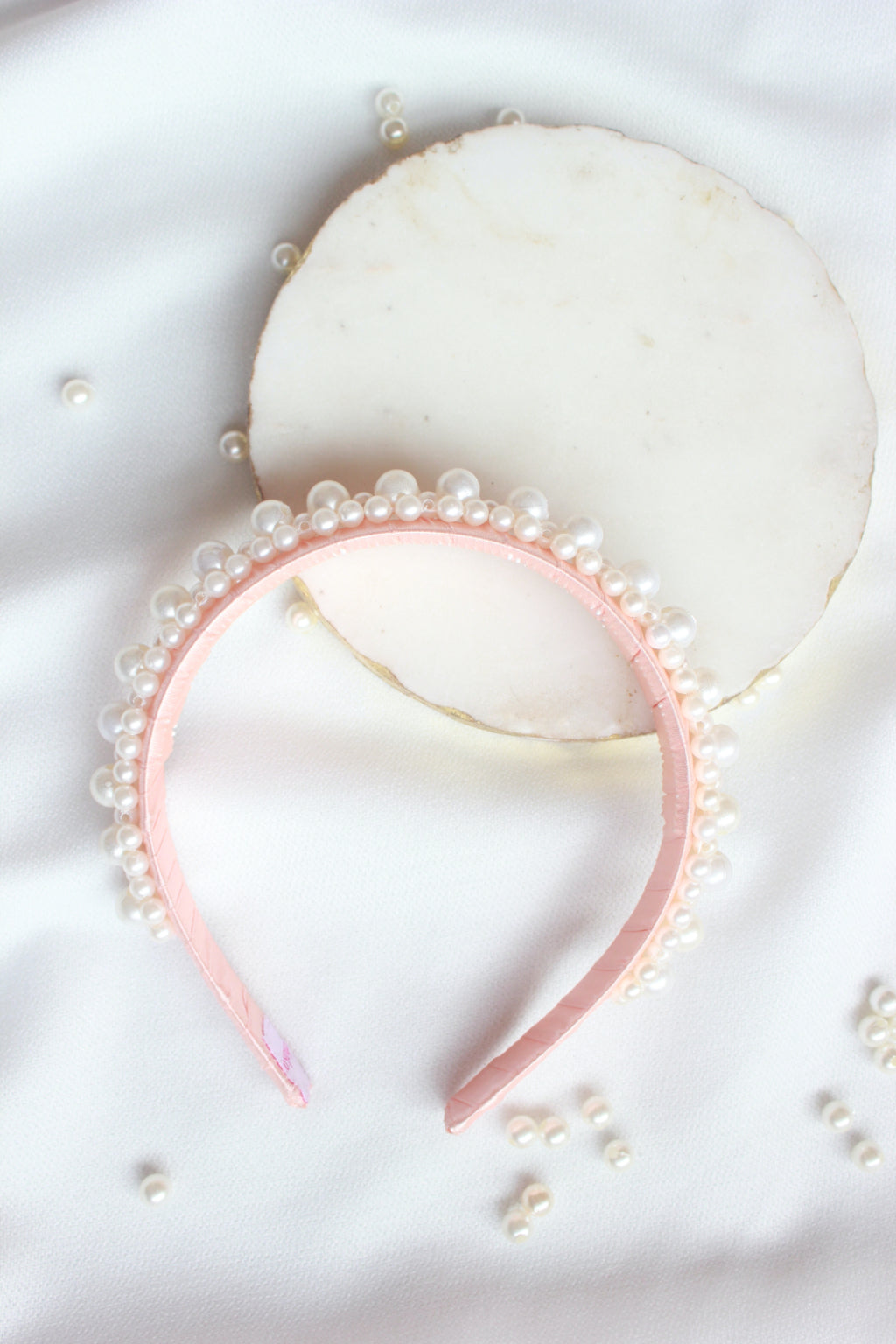 Choko Queen’s Glory Statement Pearl Hair Band - Peach