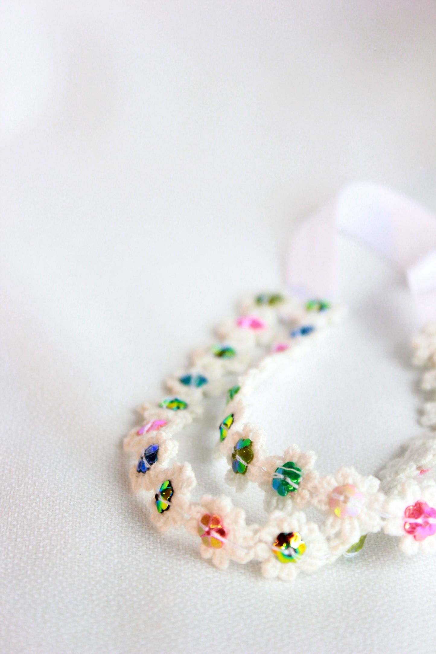 Choko Pearl Flower Detailing Headband - White