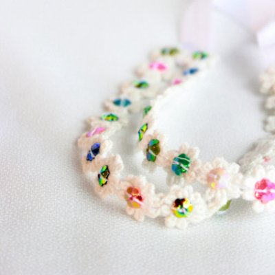 Choko Rainbow Blossom Pearl Headband – White