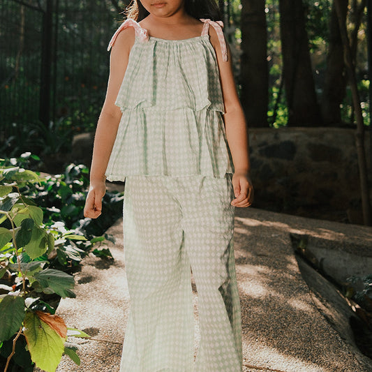 Wander co-ord Set in sage green rhombus