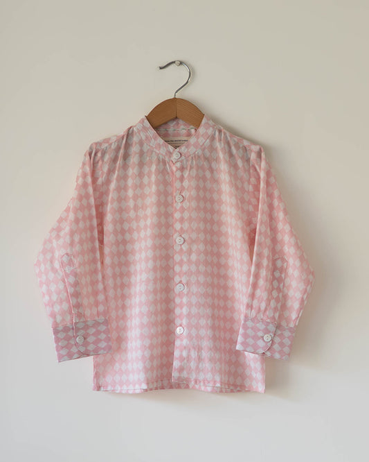 Barefoot boy shirt in blush pink rhombus