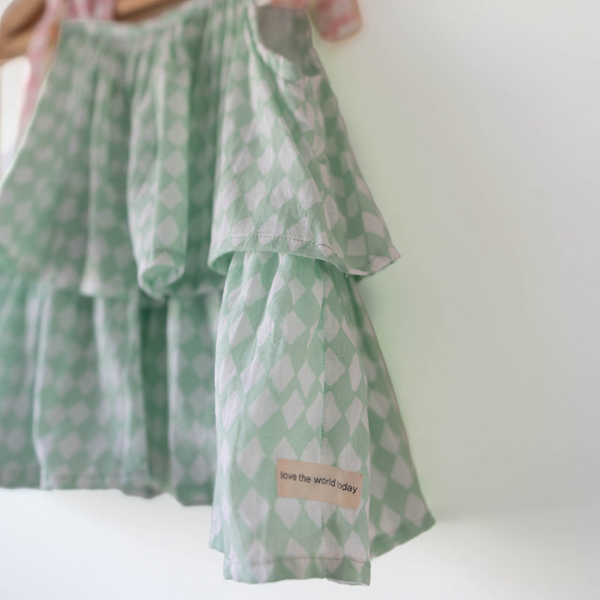 Wander co-ord Set in sage green rhombus
