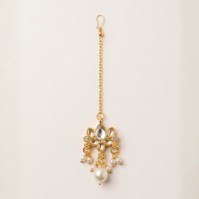 Choko Girls White Kundan Studded Pearl Drop Maang Tikka