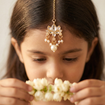 Choko Girls White Kundan Studded Pearl Drop Maang Tikka