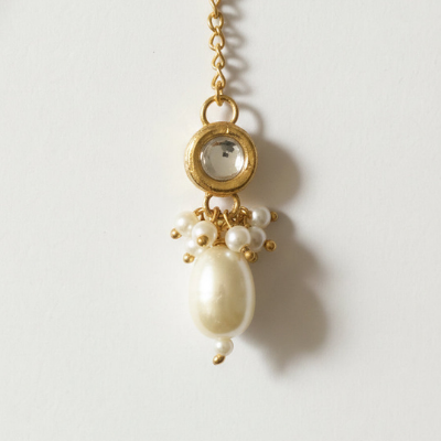 Choko Girls White Round Kundan Large Pearl Drop Maang Tikka