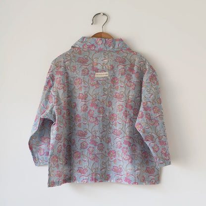 Cloud drift shirt in sky blue butterfly