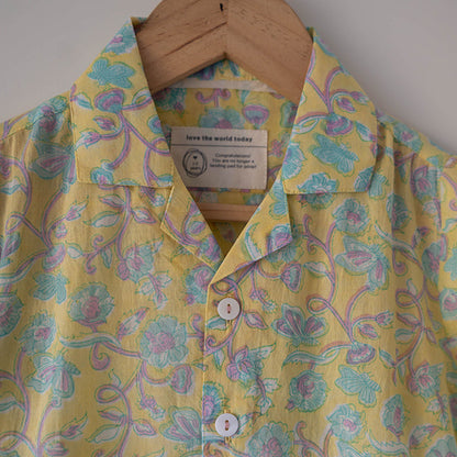 Boogie shirt in lemon yellow butterfly blockprint