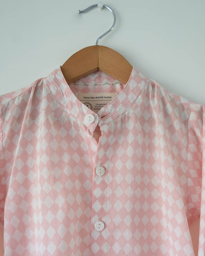 Barefoot boy shirt in blush pink rhombus