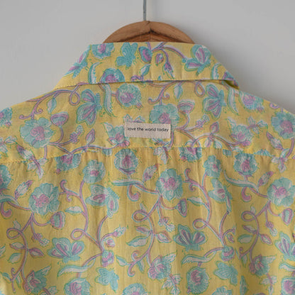 Boogie shirt in lemon yellow butterfly blockprint