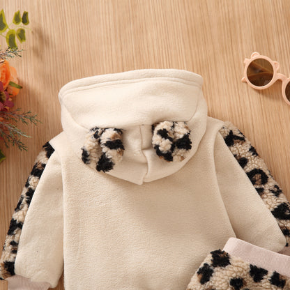 Baby Girl Trendy Leopard Print Full Fleece Set Captioned “ Mamas Bestie”