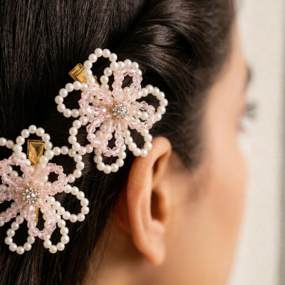 Choko Pair Of Blossom Pearl & Crystal Hair Clip Set – Off White & Blush Pink