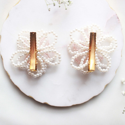 Choko Pair Of Blossom Pearl & Crystal Hair Clip Set – Off White & Blush Pink