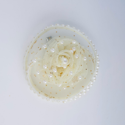 Choko Vintage Pearl Fascinator Hair Clip – Off White | Pearl & Gold Polka Dot