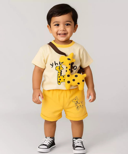 Giraffe T-Shirt & Shorts Set