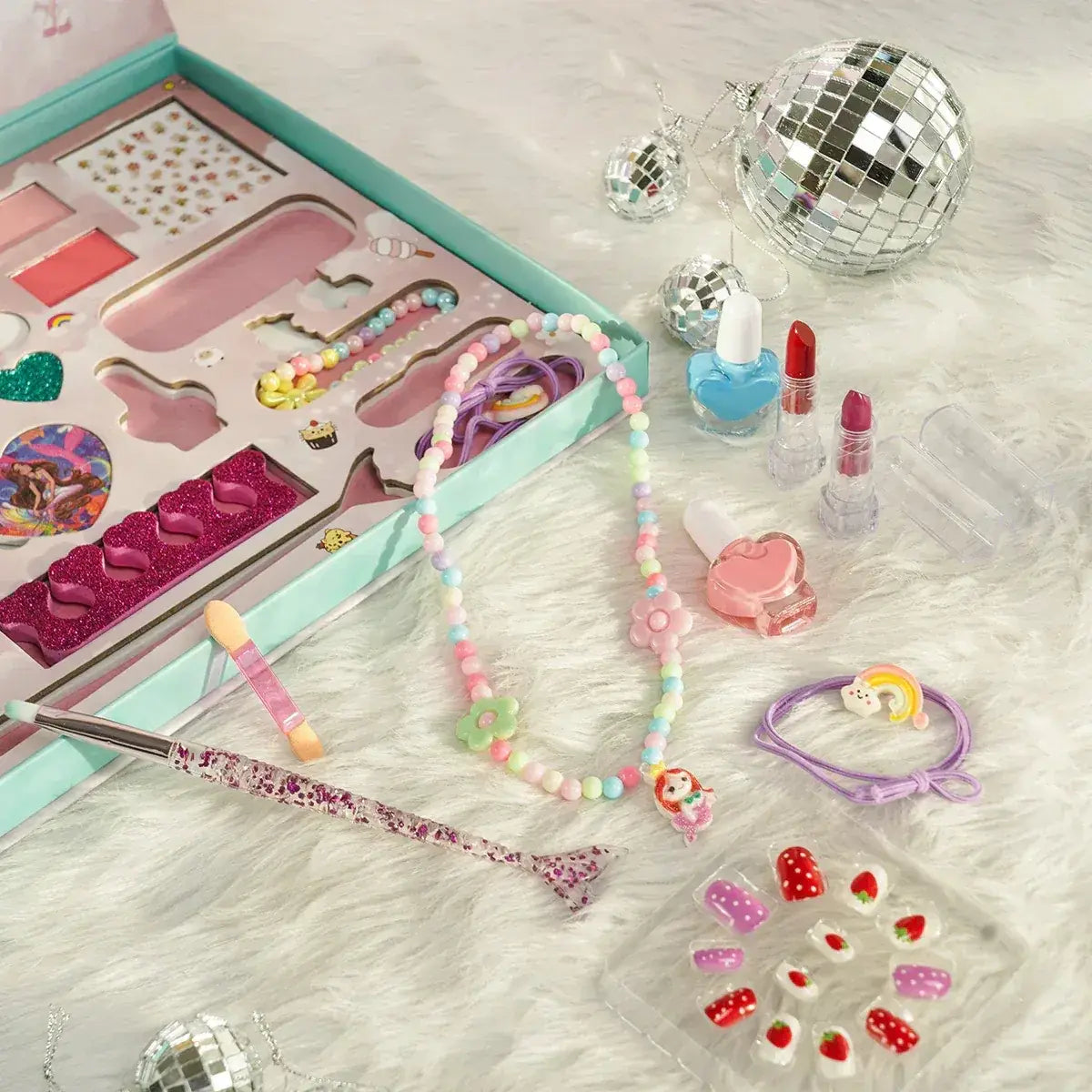iLearnNGrow 28 Pieces Make Up & Accessory Kit –Complete Kids Makeup & Accessory Kit