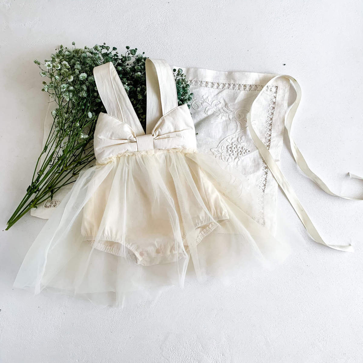 Baby Girl Princess Style Sleeveless Formal Dress – White