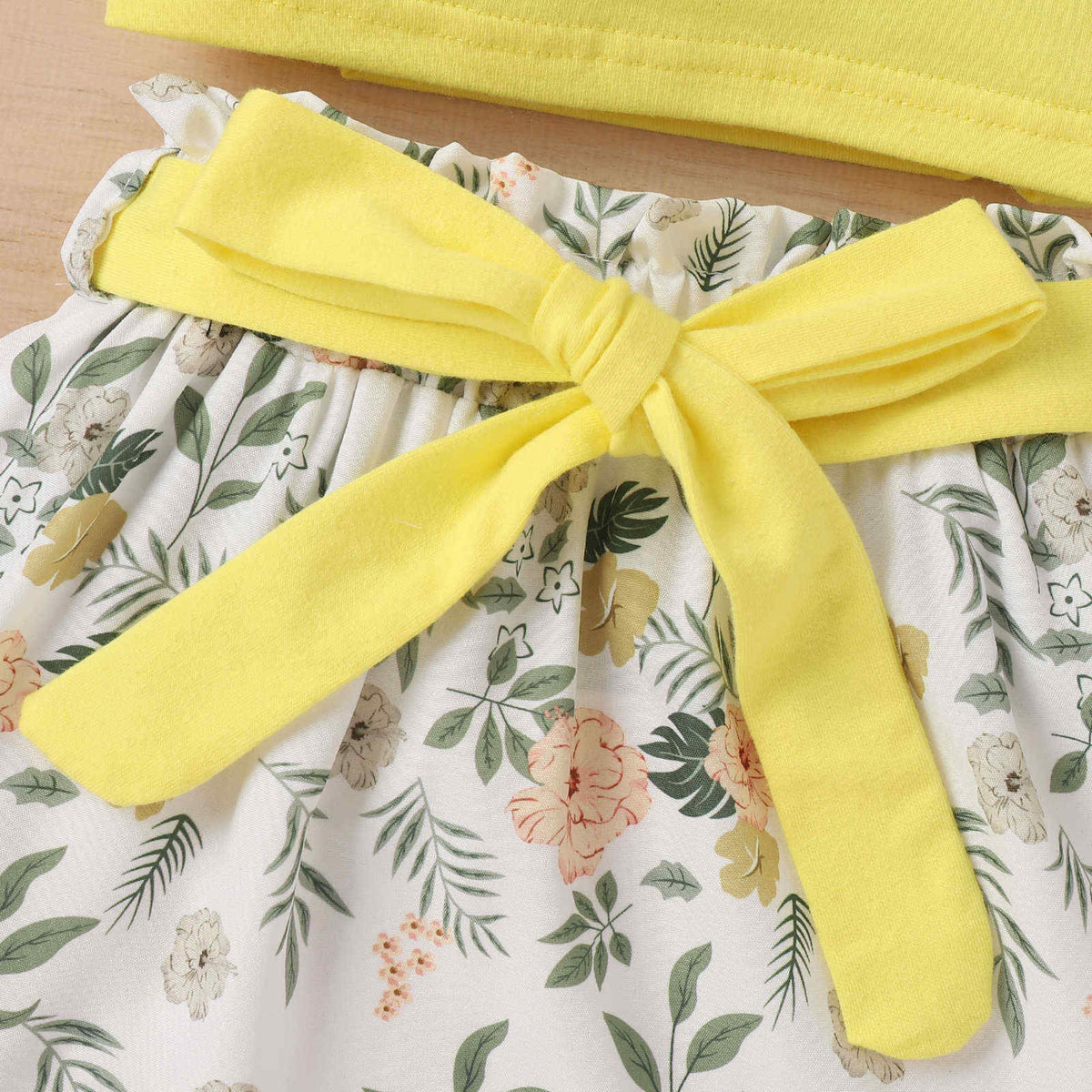 Baby Girl One Shoulder Tank Top Floral Skirt With Hat Set – Yellow