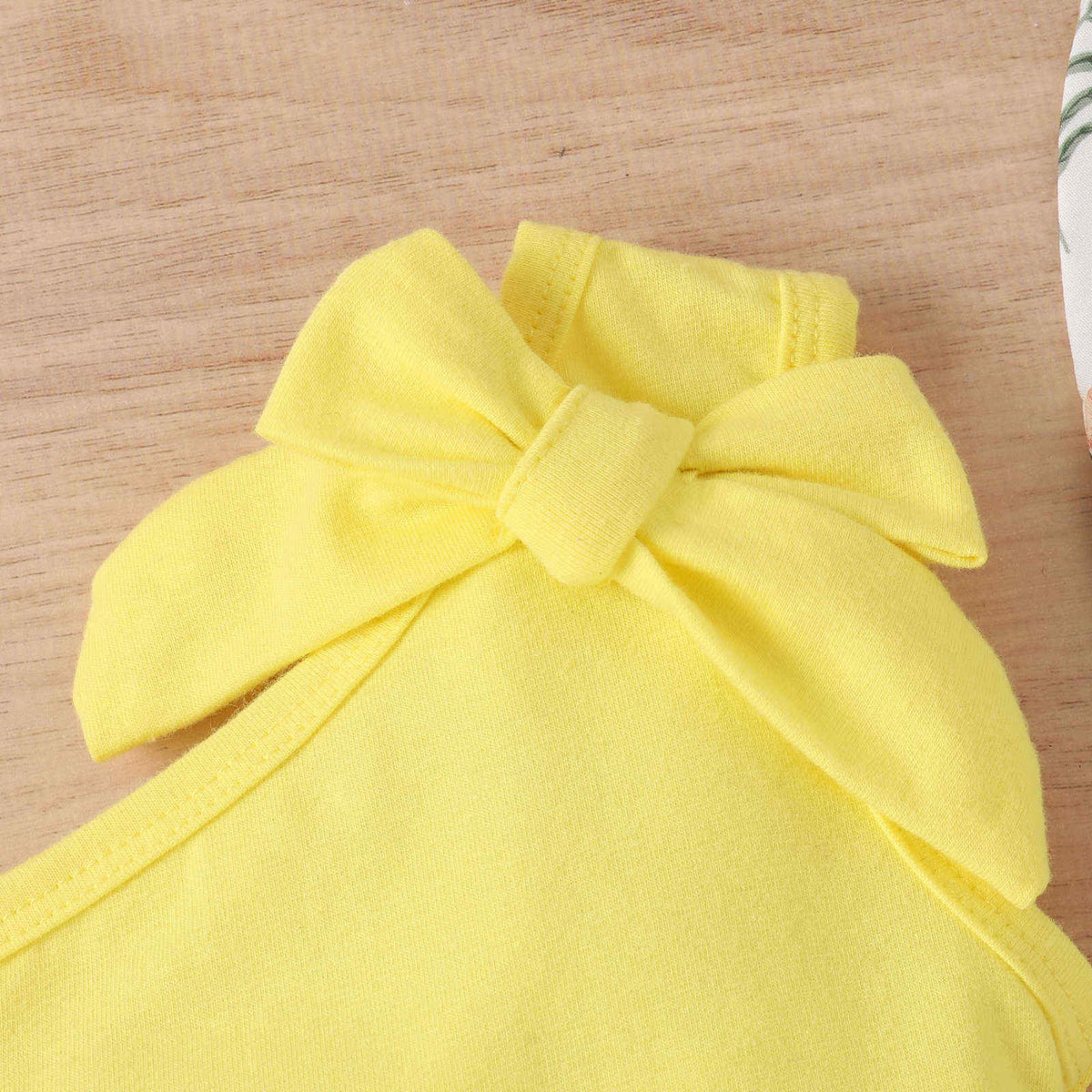 Baby Girl One Shoulder Tank Top Floral Skirt With Hat Set – Yellow