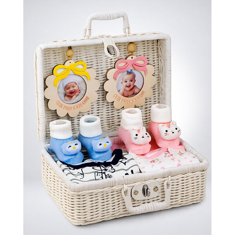 25 pcs, Twin Boy & Girl White cane basket themed Newborn Baby Boy, All Season wear,Gift Hamper set, 0-6 months - Little