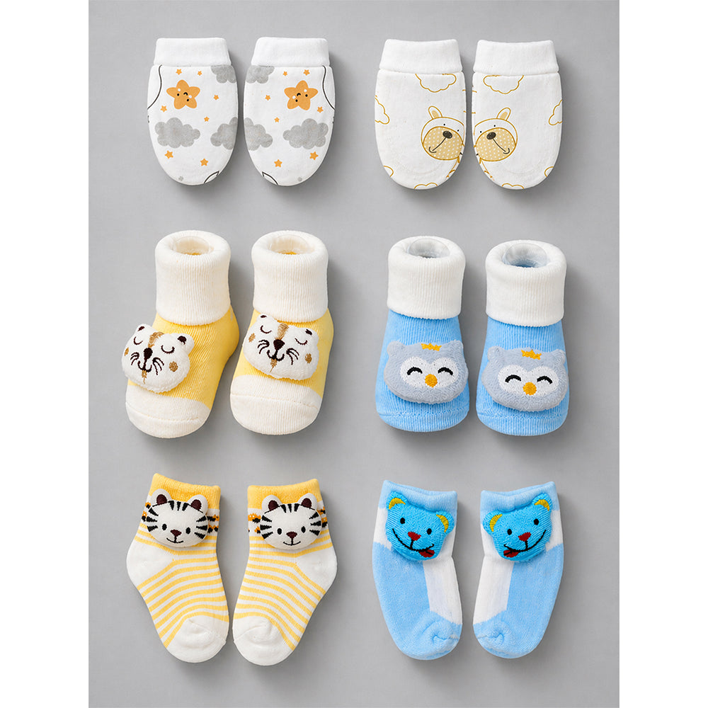 25 pcs, Twin Boys White cane basket themed Newborn Baby Boy, All Season wear,Gift Hamper set, 0-6 months - Little Surprise