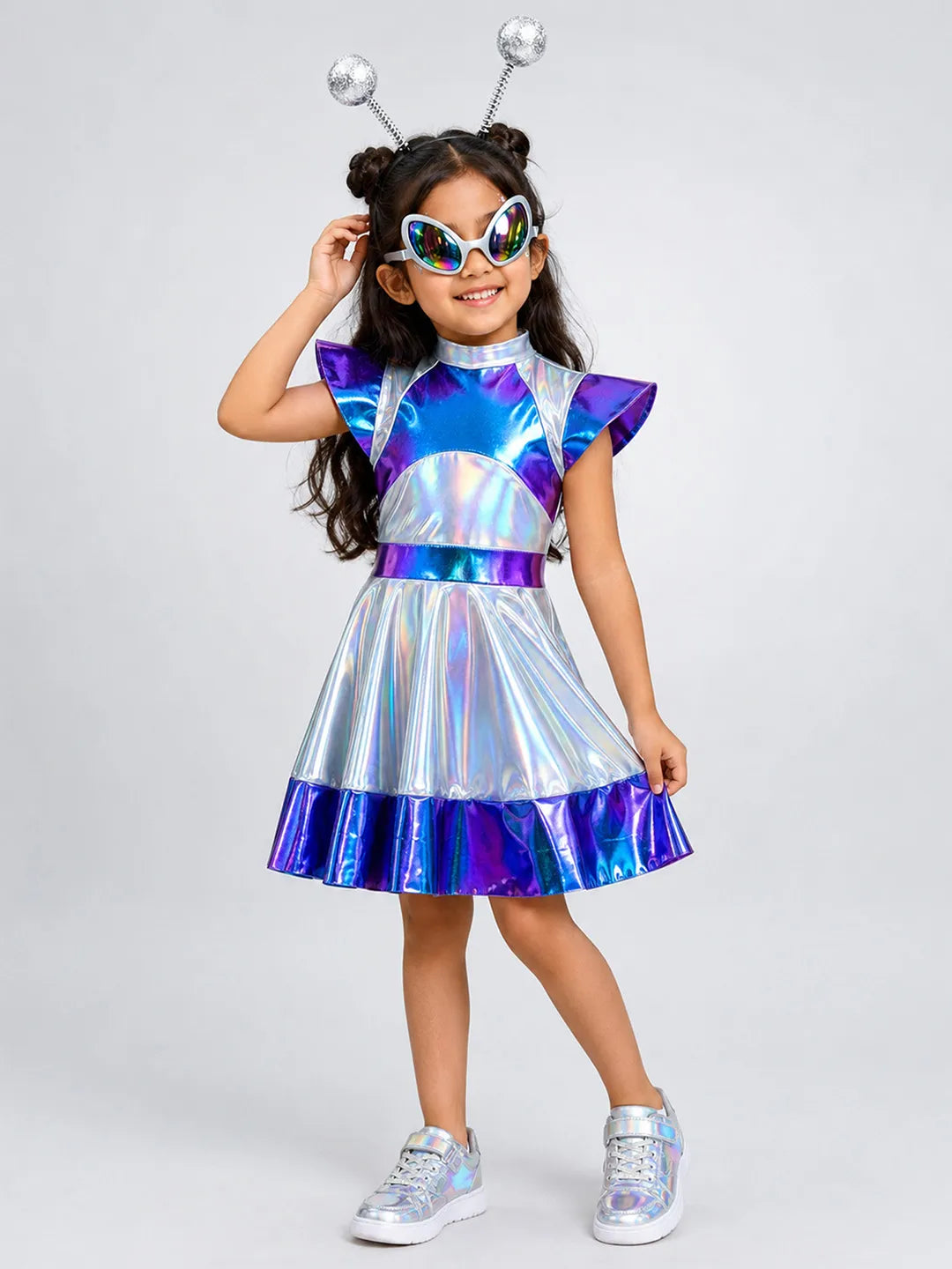 Holographic Alien Girl