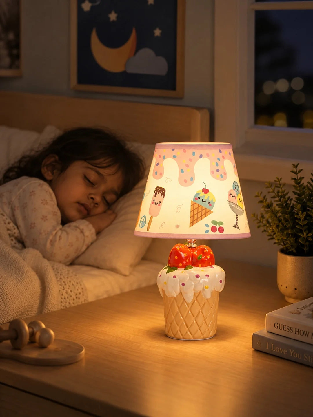 White Ceramic Ice Cream Bedside Table Lamp