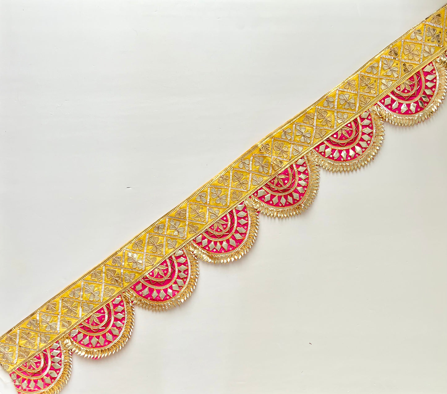 Utsav : Festive Gota Bandarwal / Toran